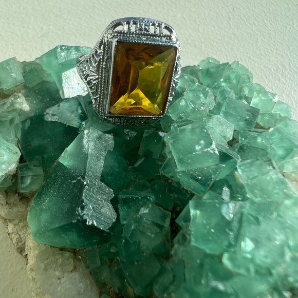 Hallmarked 10k whit gold beautiful deep Color citrine ring . - Picture 13 of 16